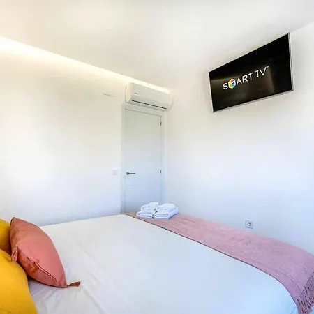 Vivendos Luxury Center Y * Torremolinos